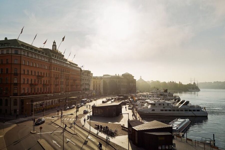 Stockholm: Private Custom Walking Tour With A Tour Guide - Price and value for a 2 to 8 hour private tour