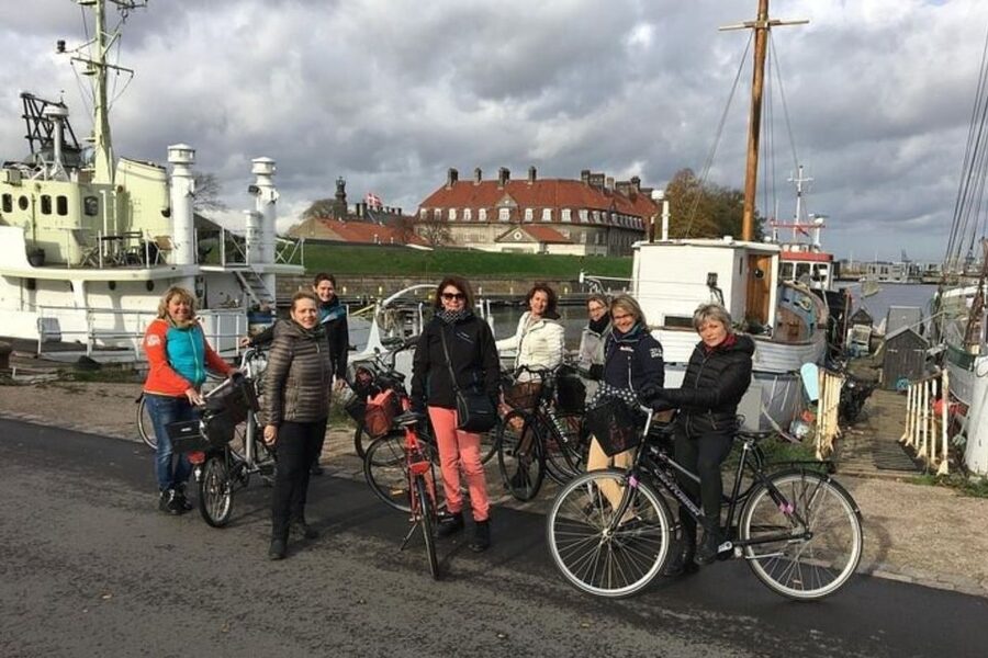 Stockholm: Private Custom Walking Tour With A Tour Guide - Meet-up, timing, and what the schedule feels like