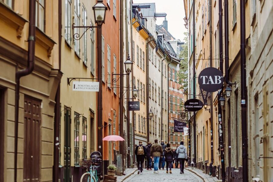 Stockholm Private Walking Experience with a Local Host 3-8hr - Neighborhood Time: Where the Real Tips Live