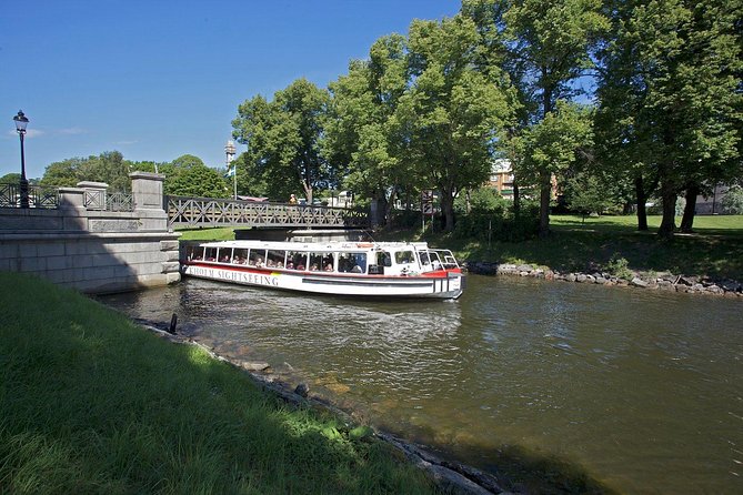 Stockholm: Royal Djurgården Boat Tour - From Nybrokajen to the Royal Canal, what the water reveals