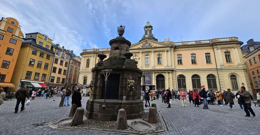 Stockholm: Secrets of Gamla Stan Guided Tour w/ Fika Option - The Stockholm Blood Bath Story, and Why It Still Resonates