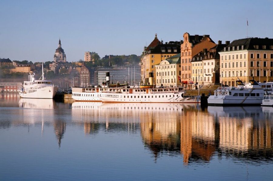 Stockholm: Self Guided GPS Bike Tour - Contactless GPS bike riding from Urban Basecamp