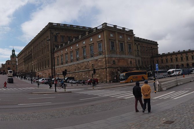 Stockholm Top attractions all-inclusive Gran Tour - Gamla Stan on foot: medieval Old Town with a guided shortcut