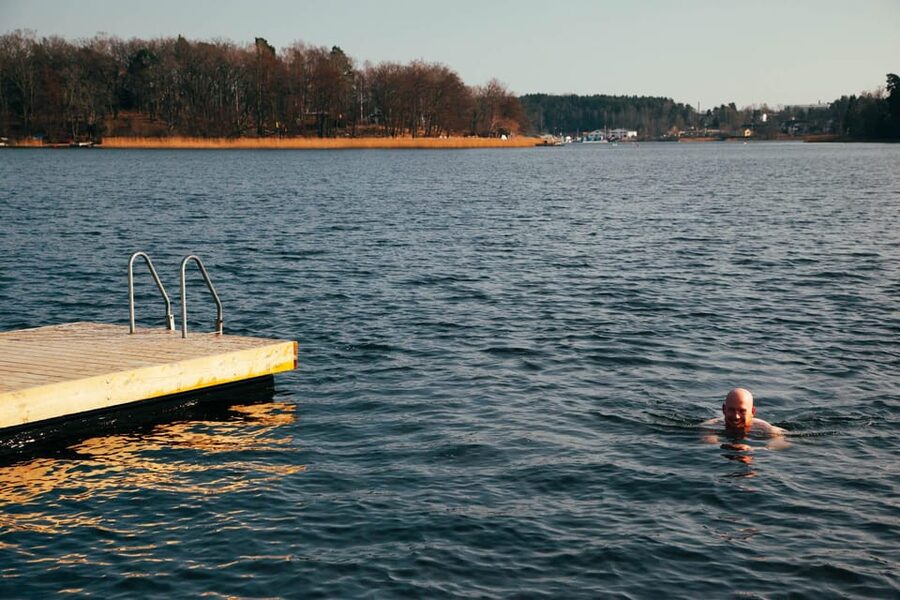 Stockholm: Traditional Sauna & Polar Plunge in Baltic Sea - Price and value: $165 for up to two people