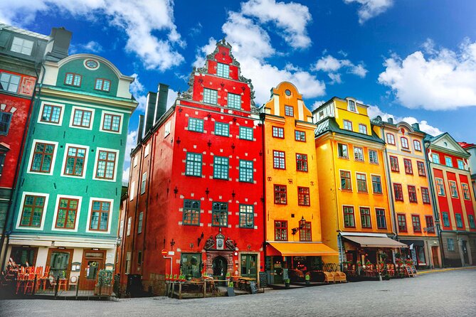 Stockholm Walking Tour with Audioguide on Your Smartphone - Riksdag and the Royal Opera House for a politics meets culture rhythm