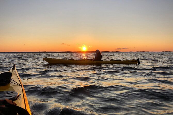Sunset Kayak Tour in the Stockholm Archipelago + Swedish Fika - Why sunset kayaking in the Stockholm Archipelago feels special