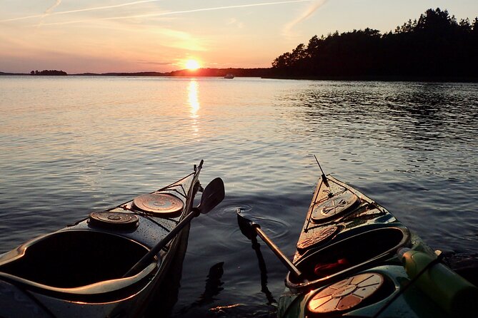 Sunset kayak tour with fika on Stockholms lakeside - How the 5-hour flow usually feels on the water