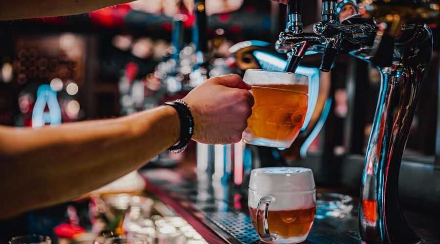 Swedish Beer Tasting Tour in Stockholm Old Town Pubs - Inside the Old Town stops: what each venue type is good for