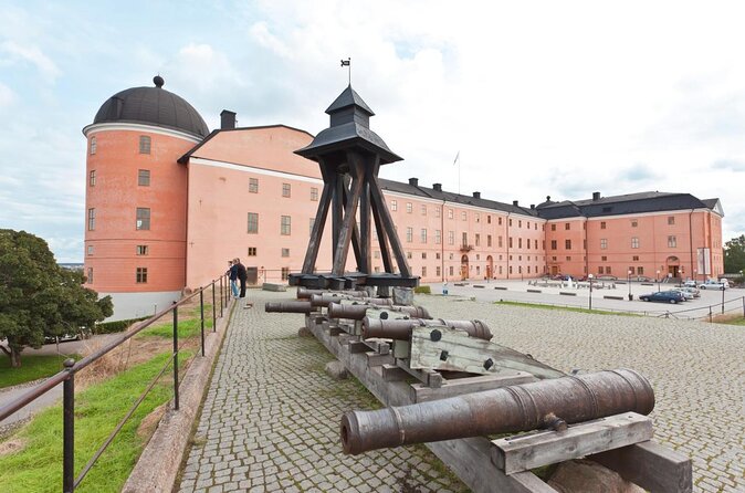 Uppsala Must See 2h city walk - 2h tour of all big attractions! - Key things I’d prioritize on this Uppsala walk