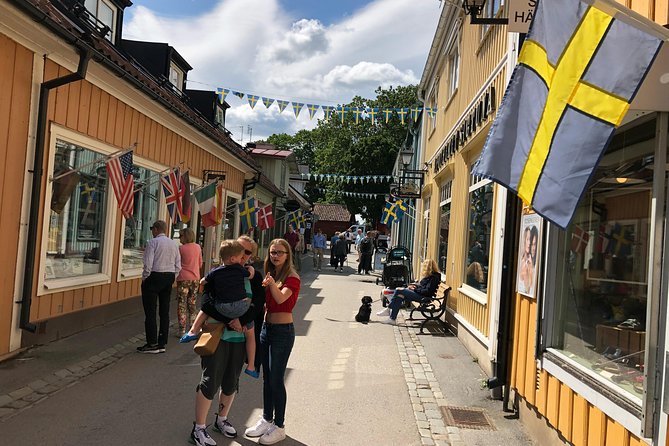 Viking History, Runes & Countryside 9h Tour to Sigtuna & Uppsala - Sigtuna boardwalk: a guided walk, fika choices, and real downtime